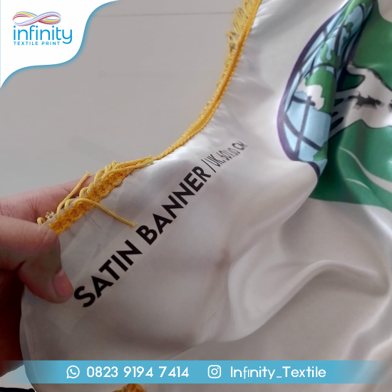 Bendera Bahan Satin Banner (web)